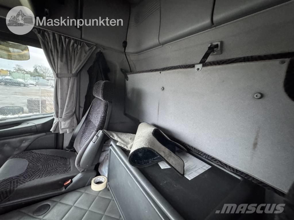 Scania R 124 Caminhões de caixa fechada