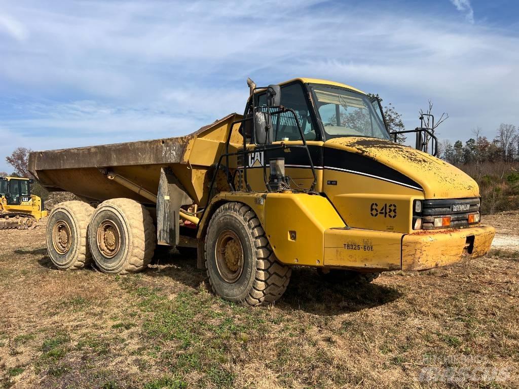 CAT 725 Caminhões articulados