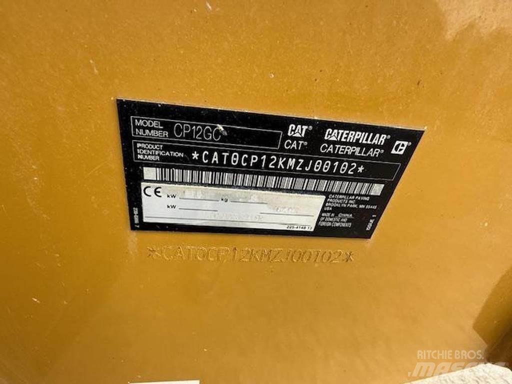 CAT CP12 GC Compactadores para terra