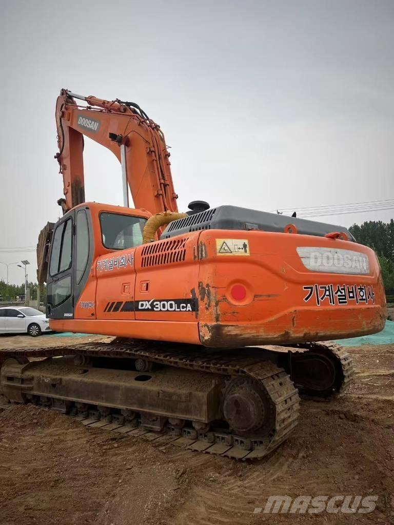 Doosan DX300LCA Escavadeiras de esteiras