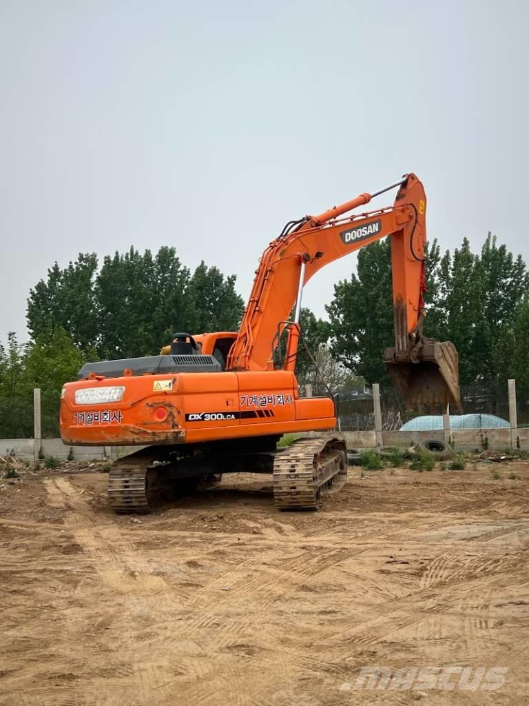 Doosan DX300LCA Escavadeiras de esteiras