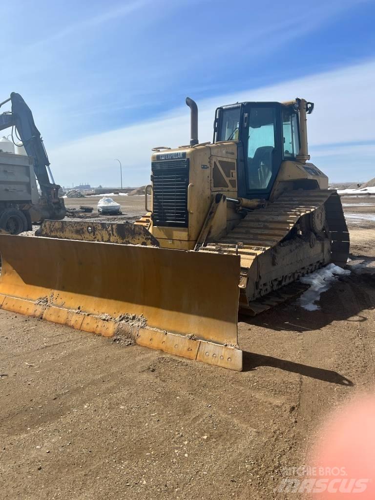 CAT D 6 N LGP Dozers - Tratores rastos
