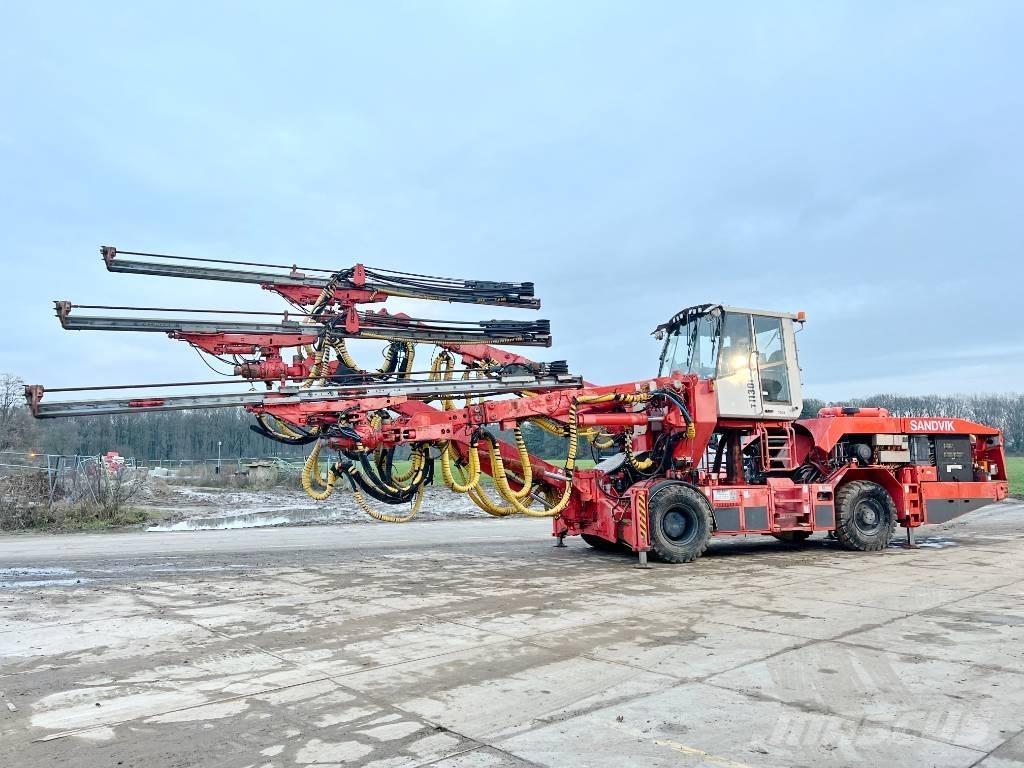 Sandvik DT1130i Perfuradoras Túneis e mineração subterrânea