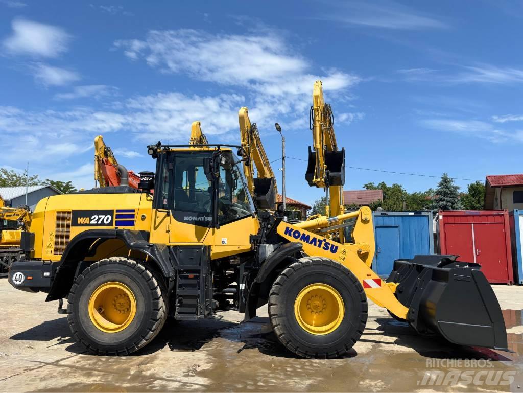 Komatsu WA270-8E0 Carregadeiras de rodas