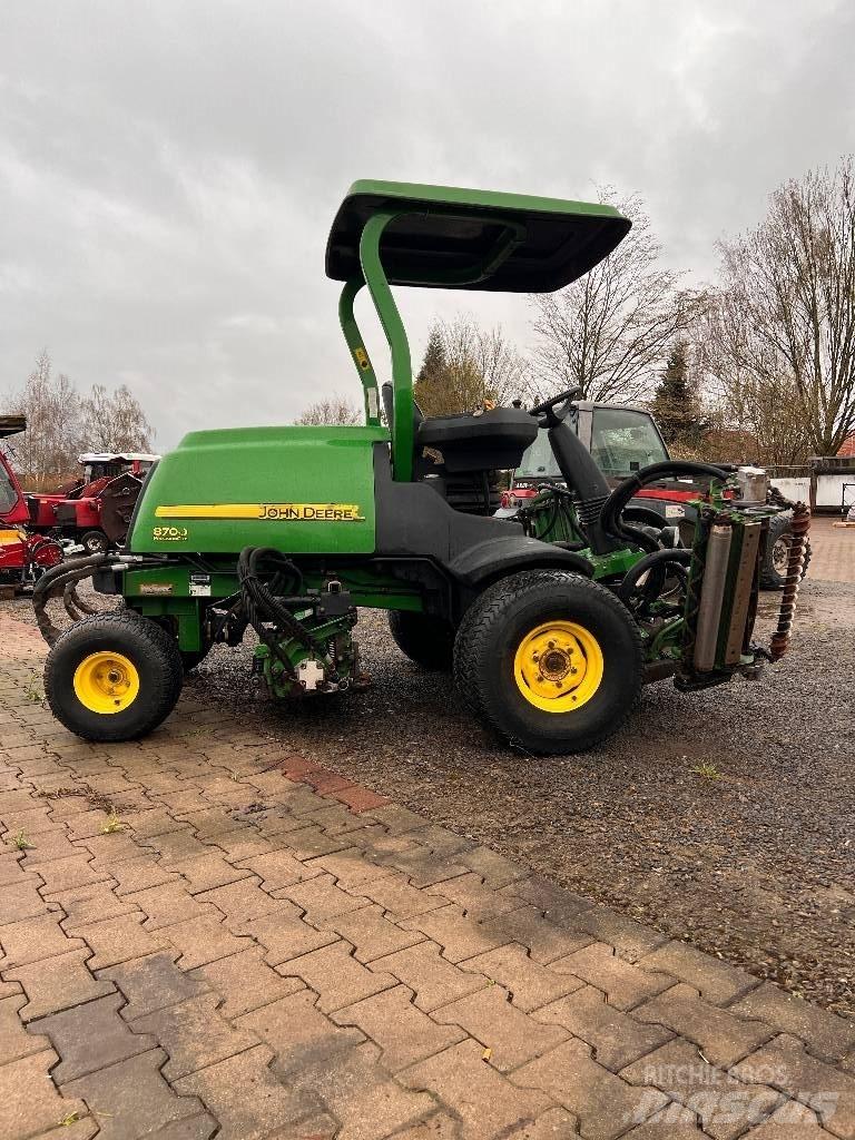 John Deere 8700 Corta-Relvas Fairway