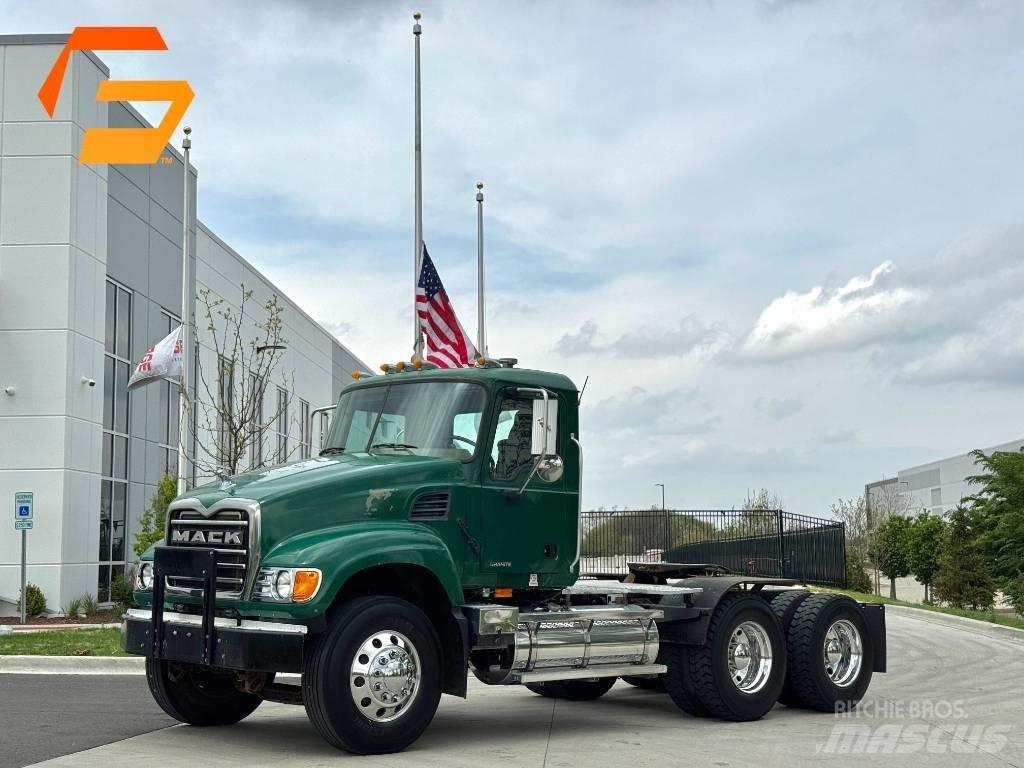 Mack Granite CV713 Cavalos Mecânicos