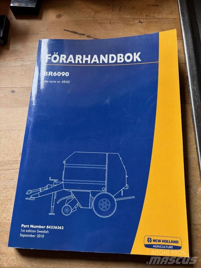 New Holland BR 6090 Enfardadeira de rolos