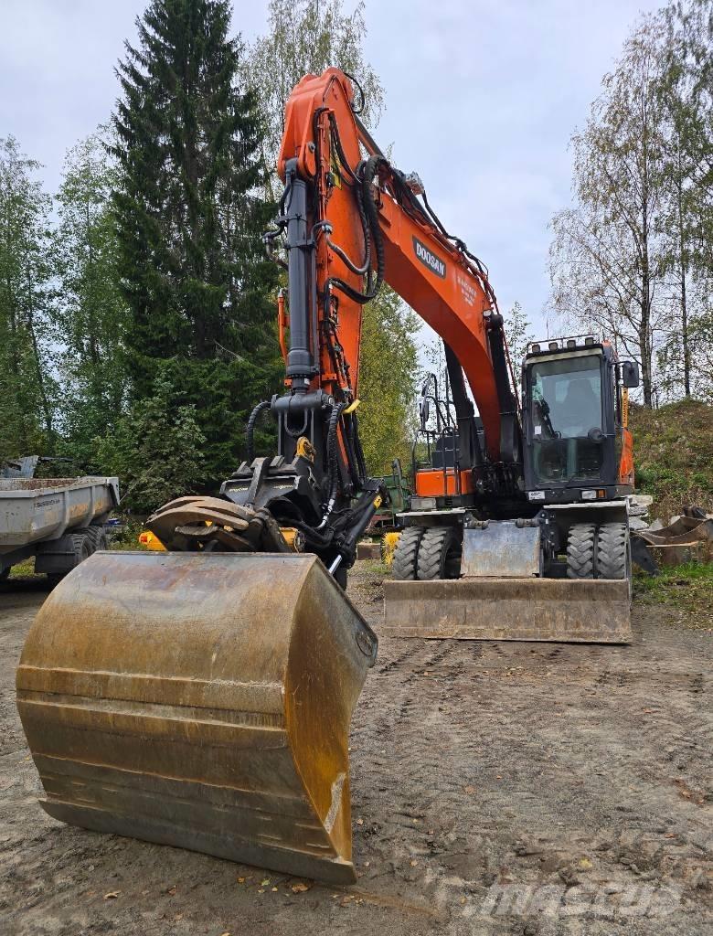 Doosan DX 170 W-5 Escavadoras de rodas