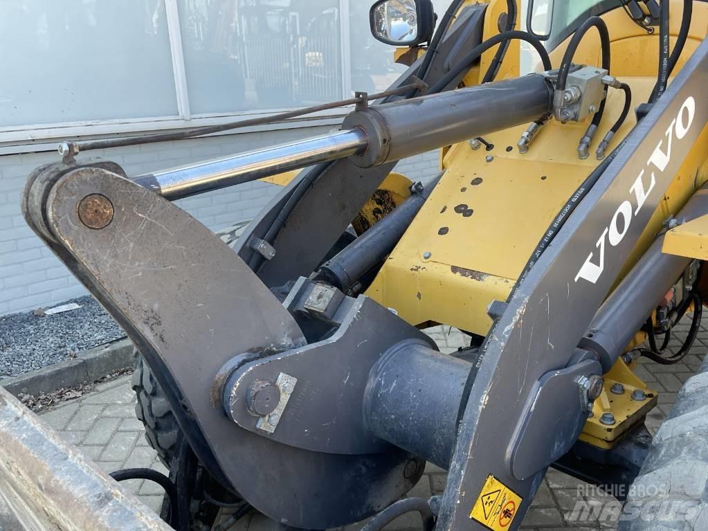 Volvo L 30 G     2018     CE Carregadeiras de rodas
