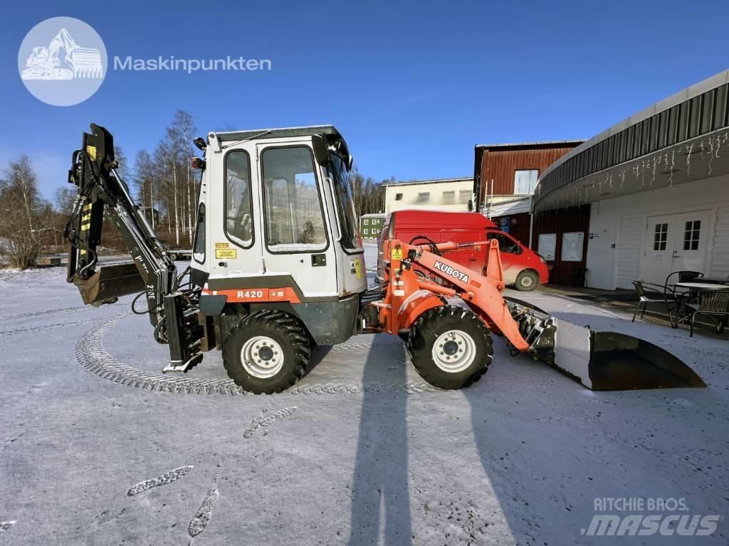 Kubota R 420 Retroescavadeiras