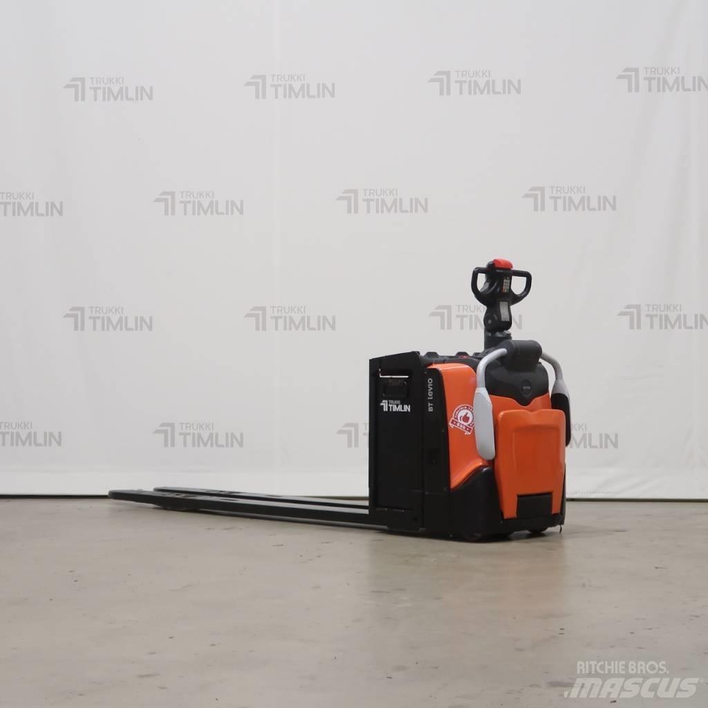 Toyota LPE250 Porta-paletes com plataforma