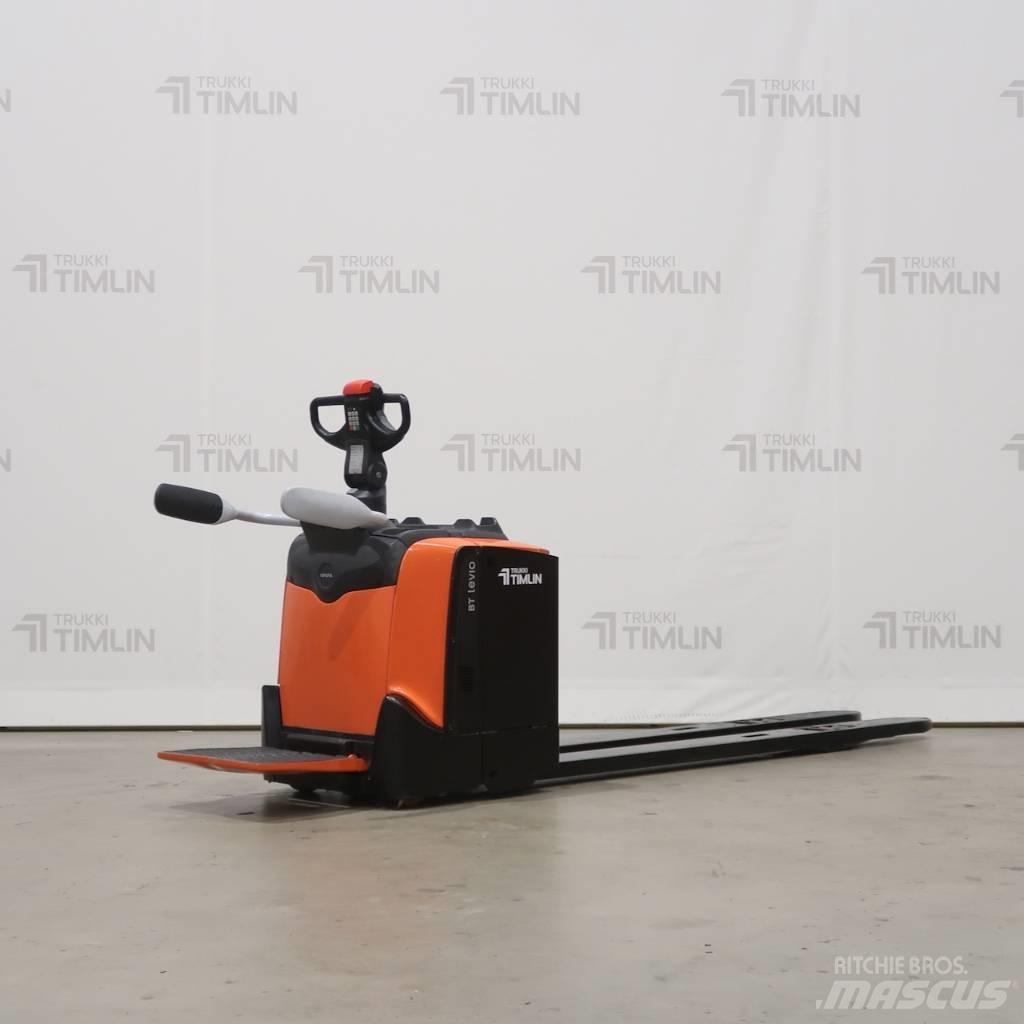 Toyota LPE250 Porta-paletes com plataforma
