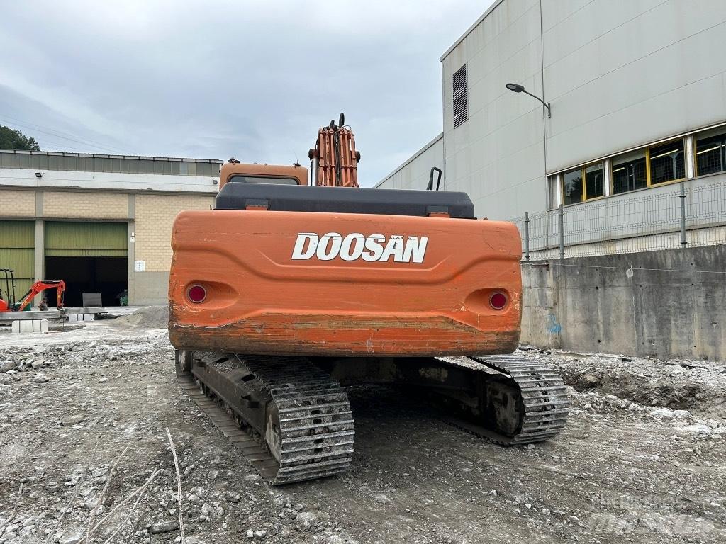 Doosan DX 255 LC Escavadeiras de esteiras