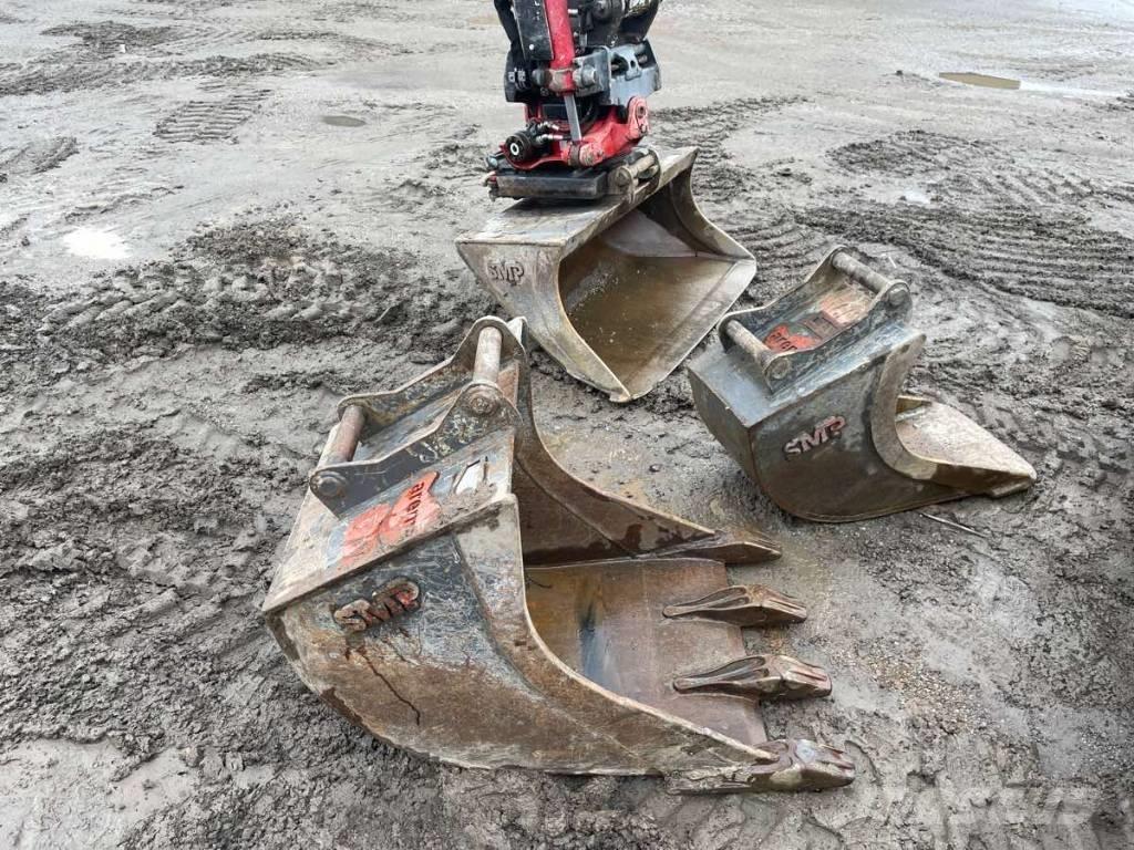 Takeuchi TB 240 Miniescavadeiras