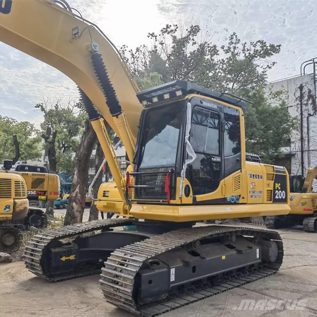 Komatsu PC 200 Escavadeiras de esteiras