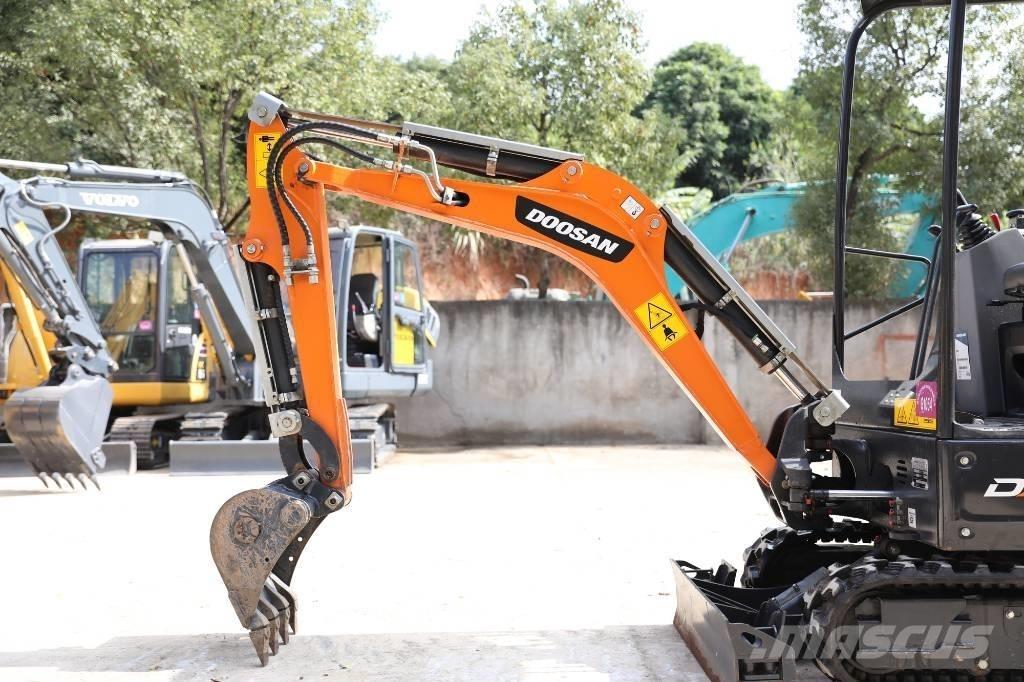 Doosan DX 17 Escavadeiras de esteiras