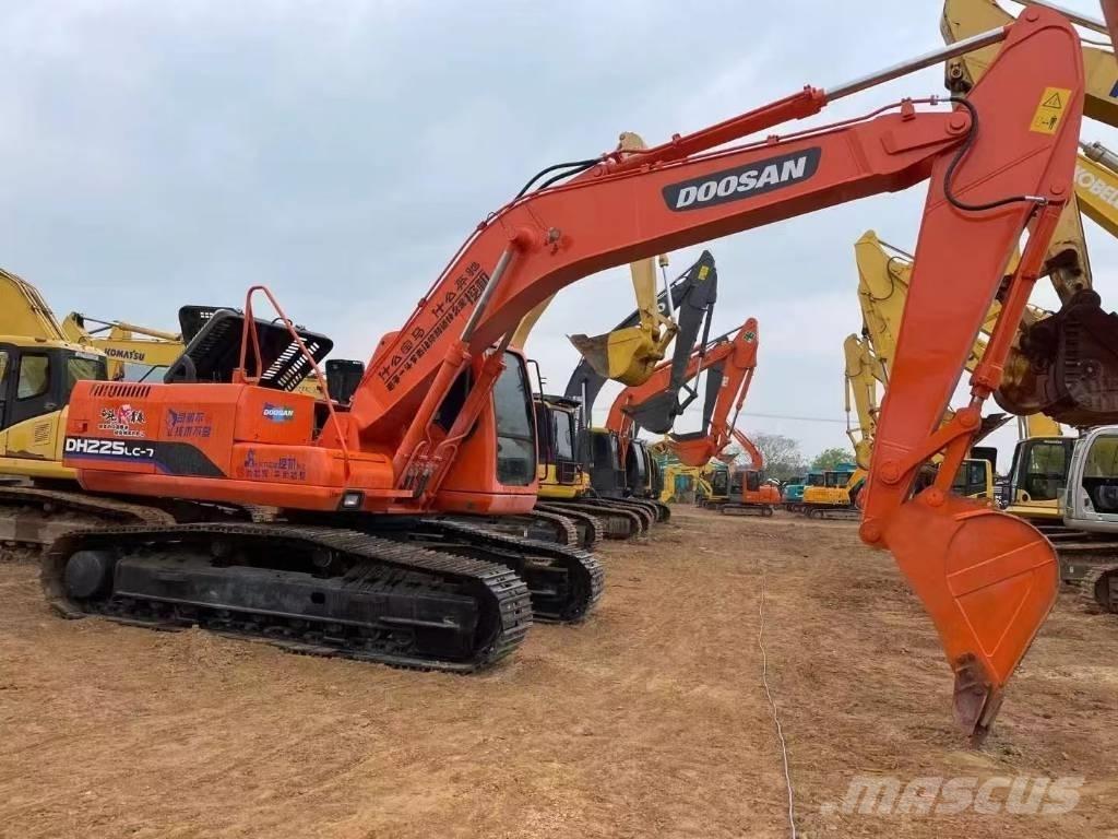 Doosan 225-7 Escavadeiras de esteiras