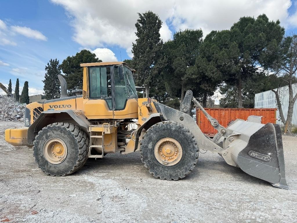 Volvo L 120 F Carregadeiras de rodas