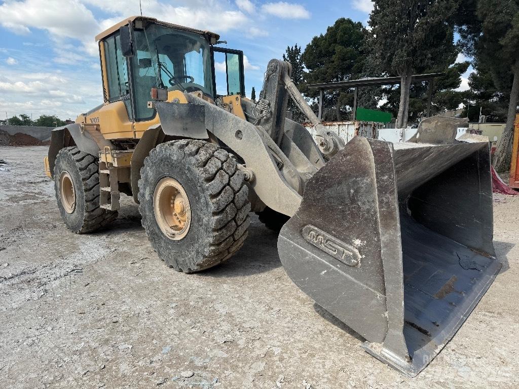 Volvo L 120 F Carregadeiras de rodas
