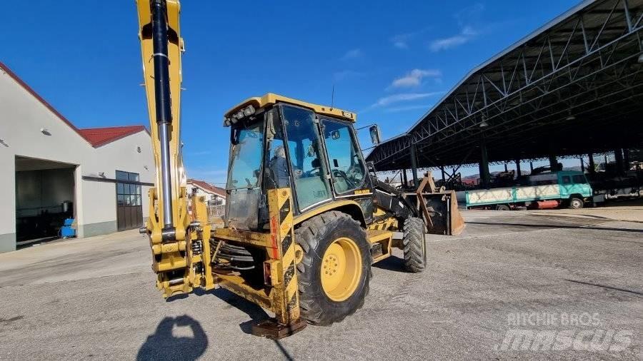 CAT 432D Retroescavadeiras