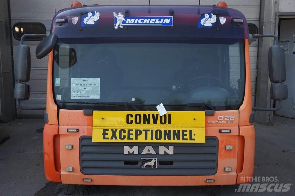 MAN F99L34 TGA Cabines e interior