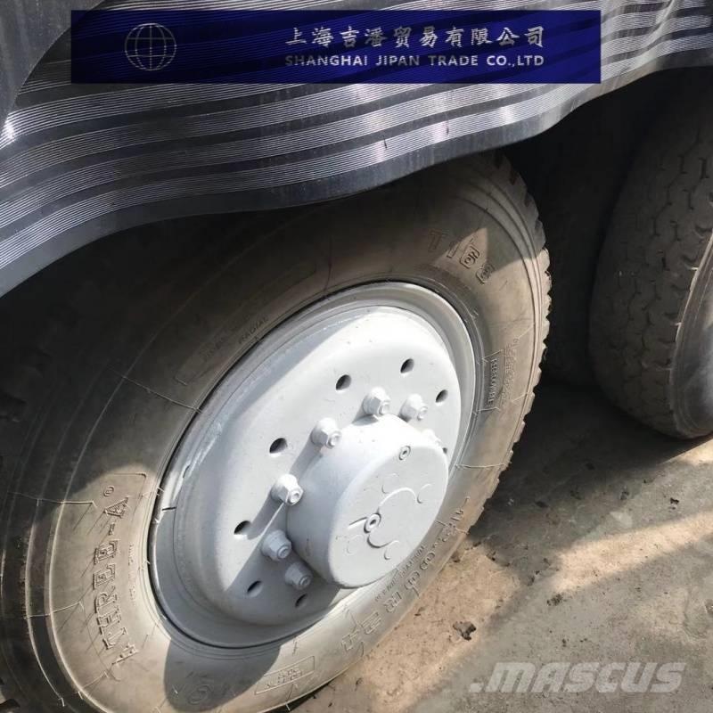 Sany STC1000 Gruas Todo terreno