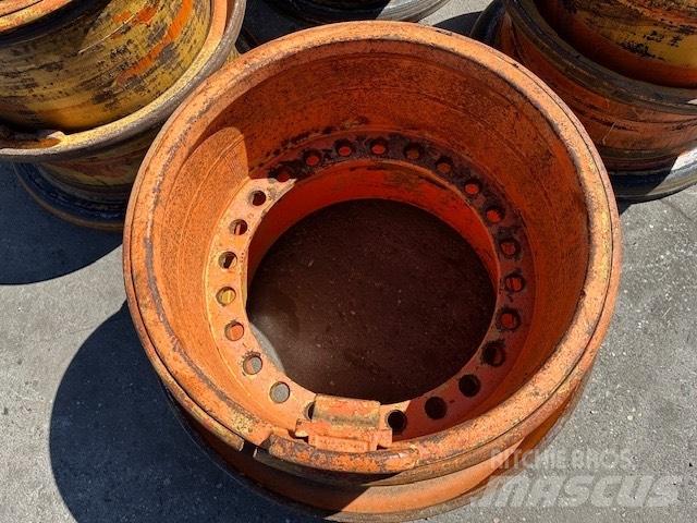 Hitachi LX 290 RIMS Pneus