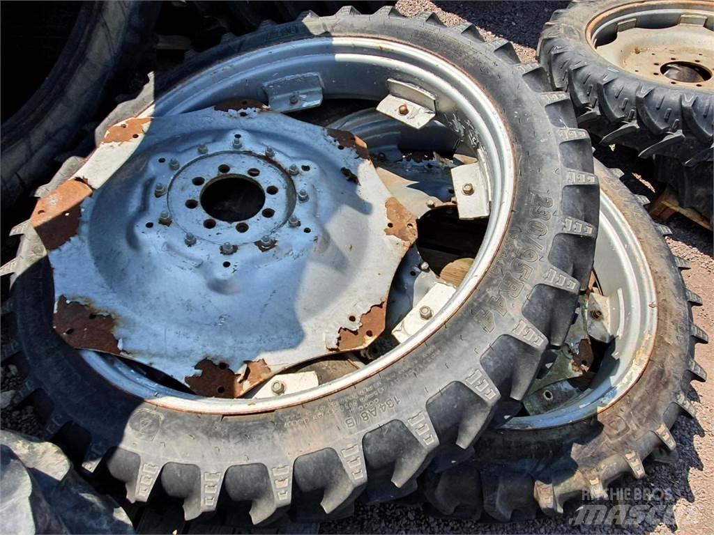 BKT 230/95R44 x2 Pneus Agrícolas