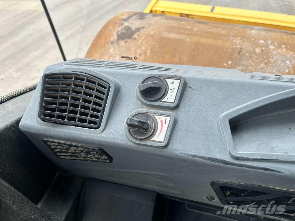 Bomag BW213D-5 Cilindros Compactadores monocilíndricos