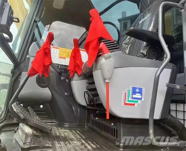 Komatsu PC220-8 Escavadeiras de esteiras