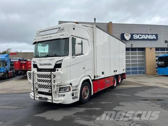 Scania S 650 Caminhões de caixa fechada