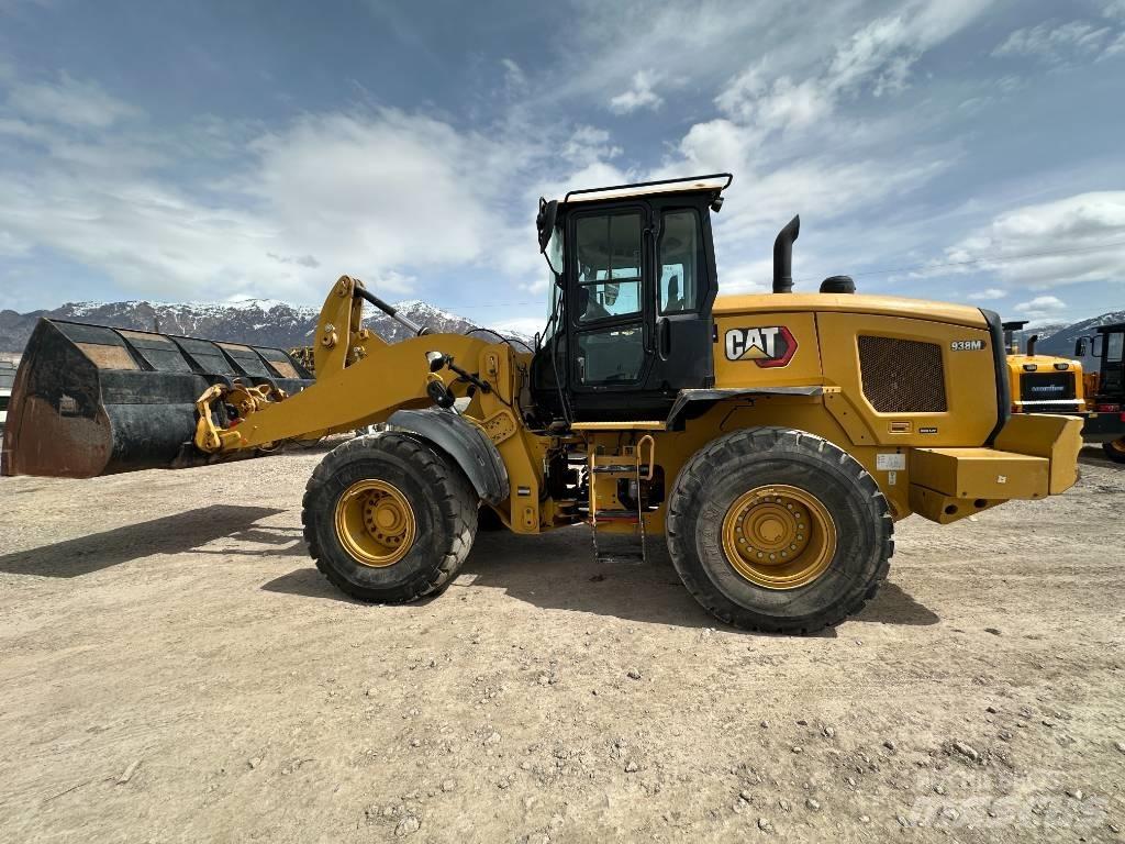 CAT 938M Carregadeiras de rodas