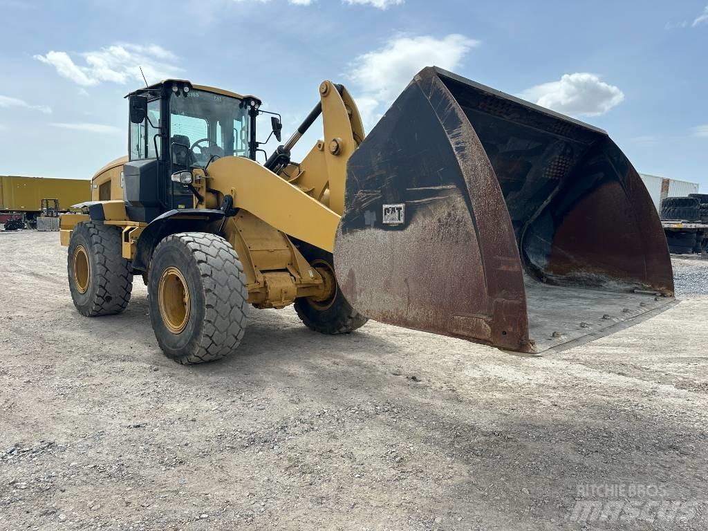 CAT 938M Carregadeiras de rodas