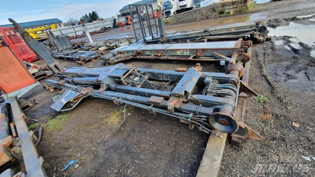  Hooklift DAMAGED Elevadores de gancho