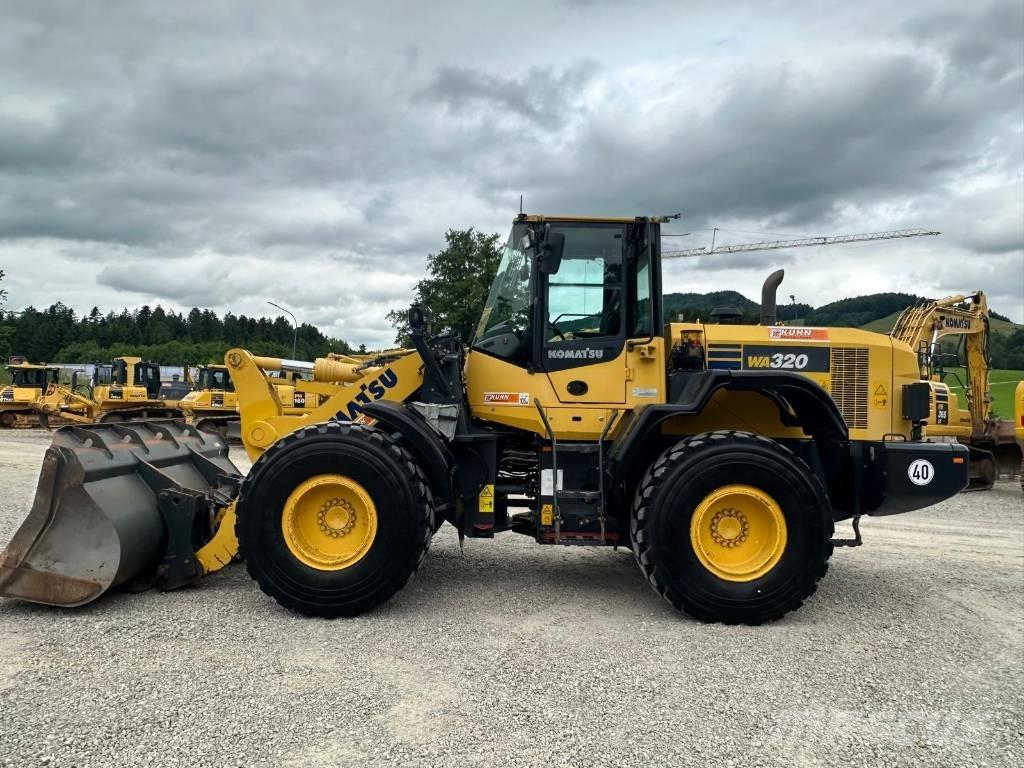Komatsu WA 320-7 Carregadeiras de rodas