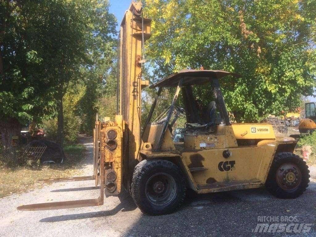 CAT V 200 B Empilhadores Diesel