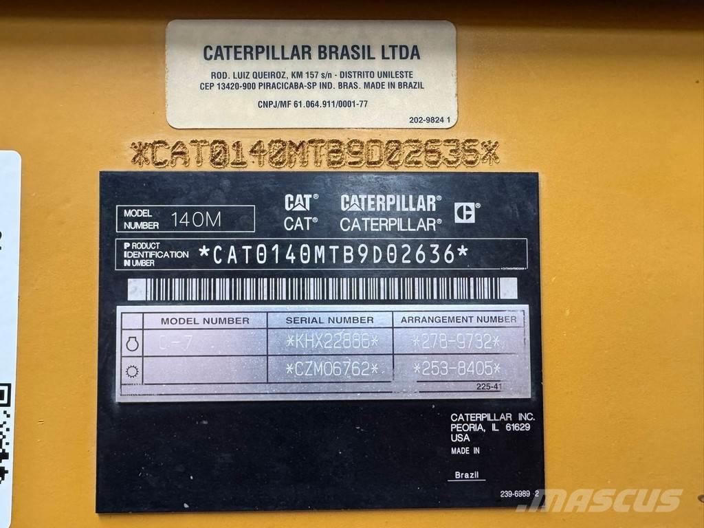 CAT 140M Motoniveladoras