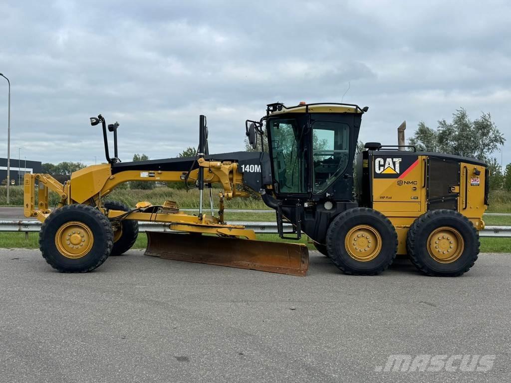 CAT 140M Motoniveladoras