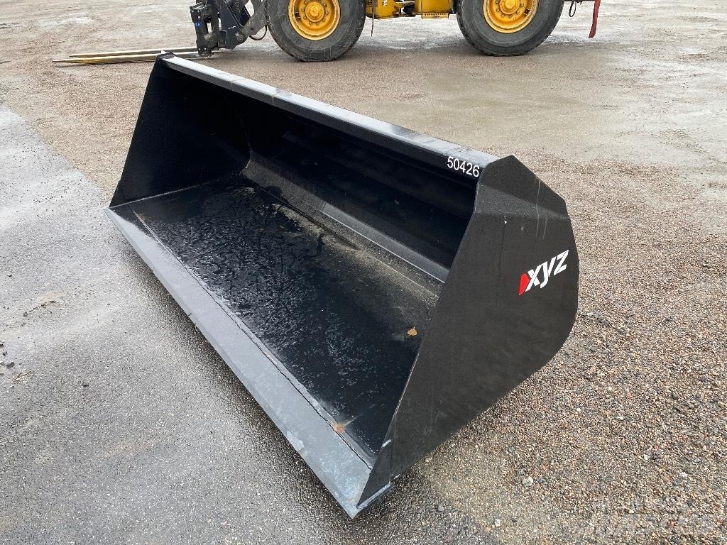 XYZ Snöskopa 240 Acessórios de carregadora frontal