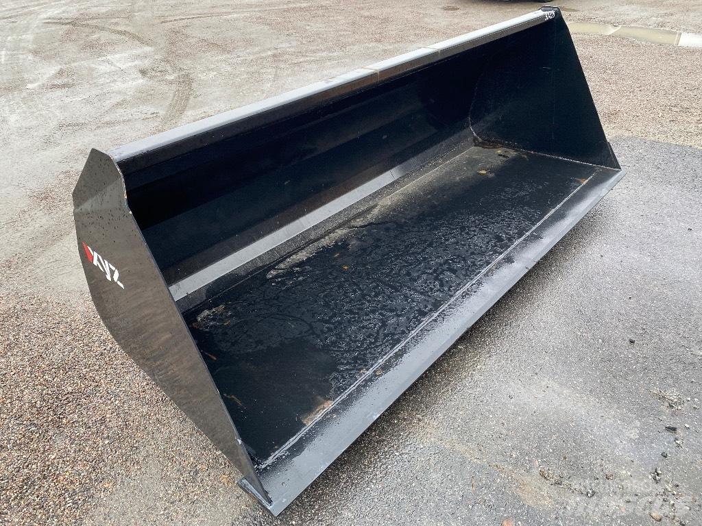 XYZ Snöskopa 240 Acessórios de carregadora frontal