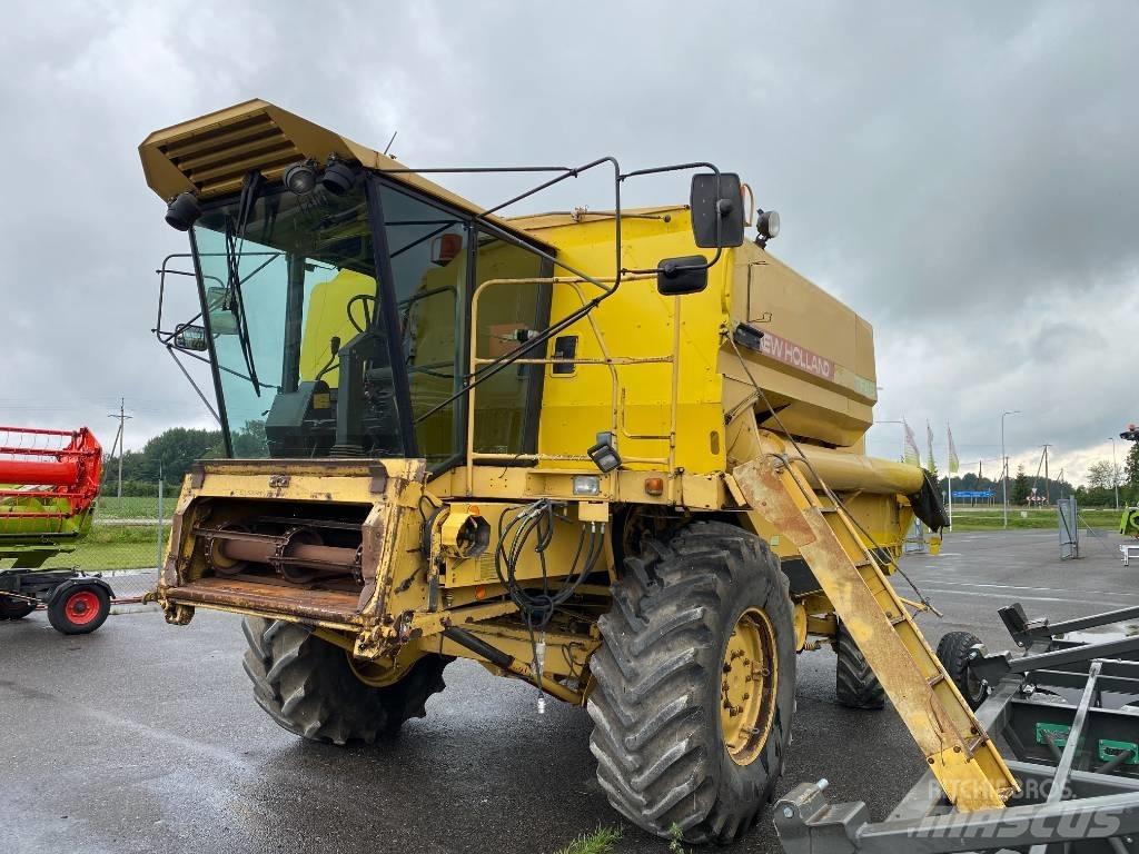 New Holland TF 46 Ceifeiras debulhadoras