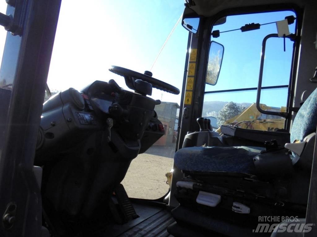Hitachi ZW 180 Carregadeiras de rodas
