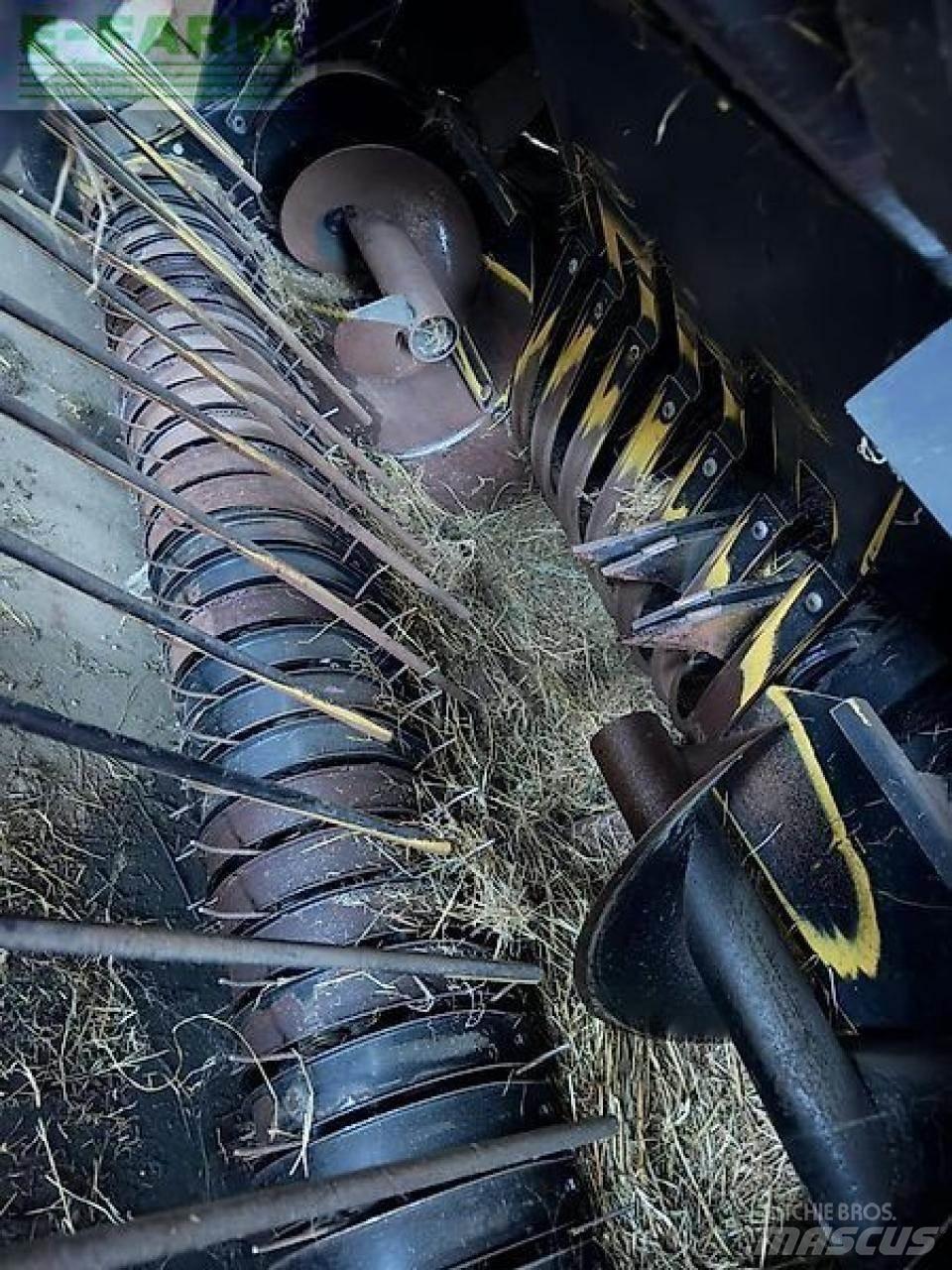 New Holland d1010 Enfardadeira de fardos quadrados