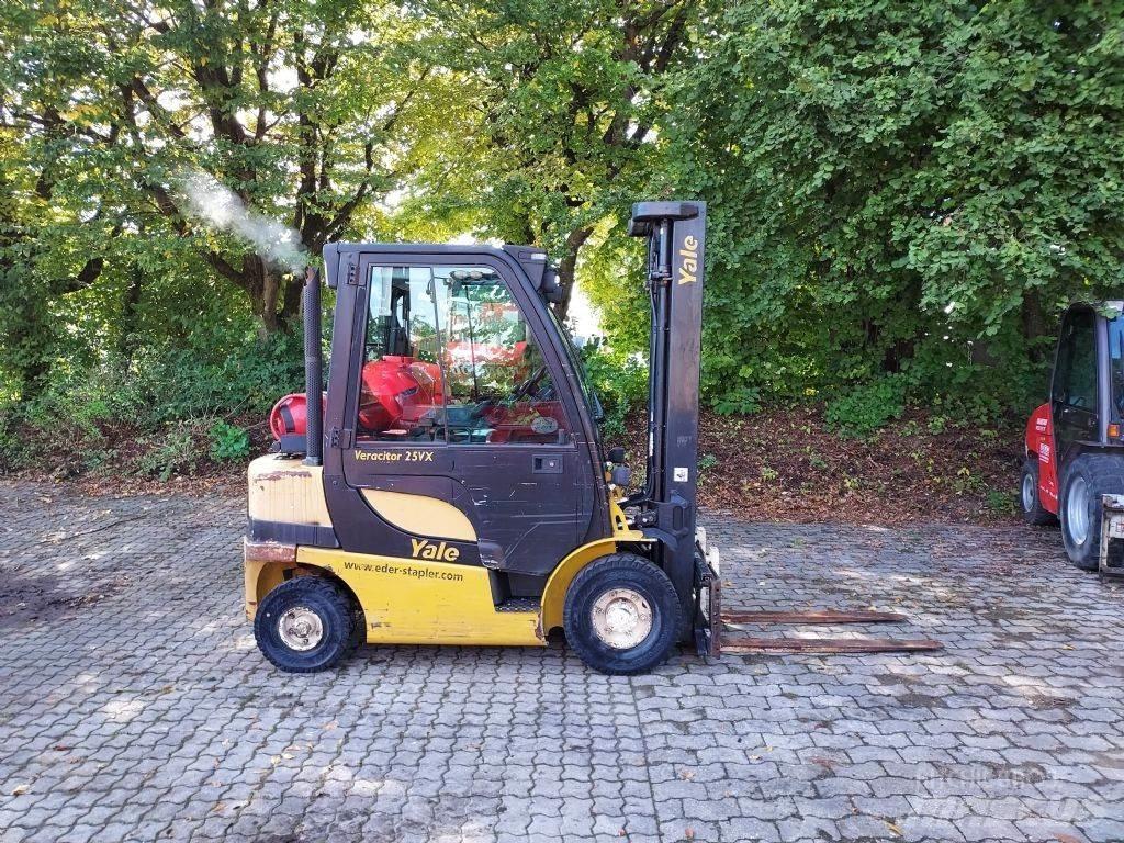 Yale GLP 25VX Empilhadores a gás