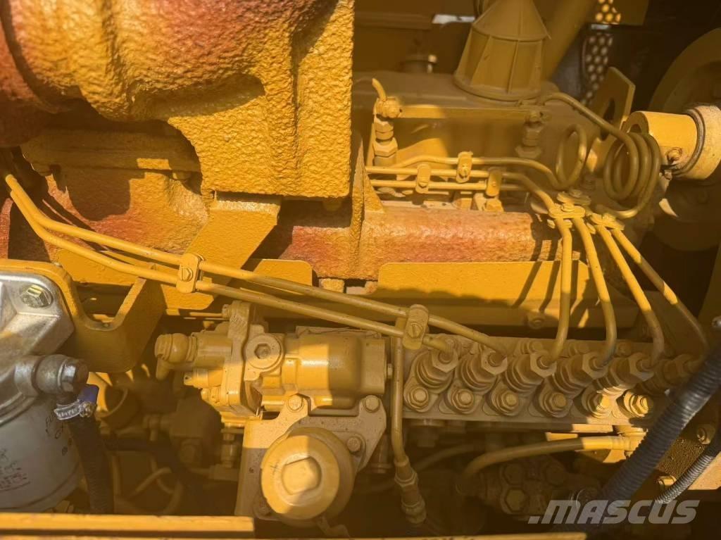 CAT D 6 G Dozers - Tratores rastos