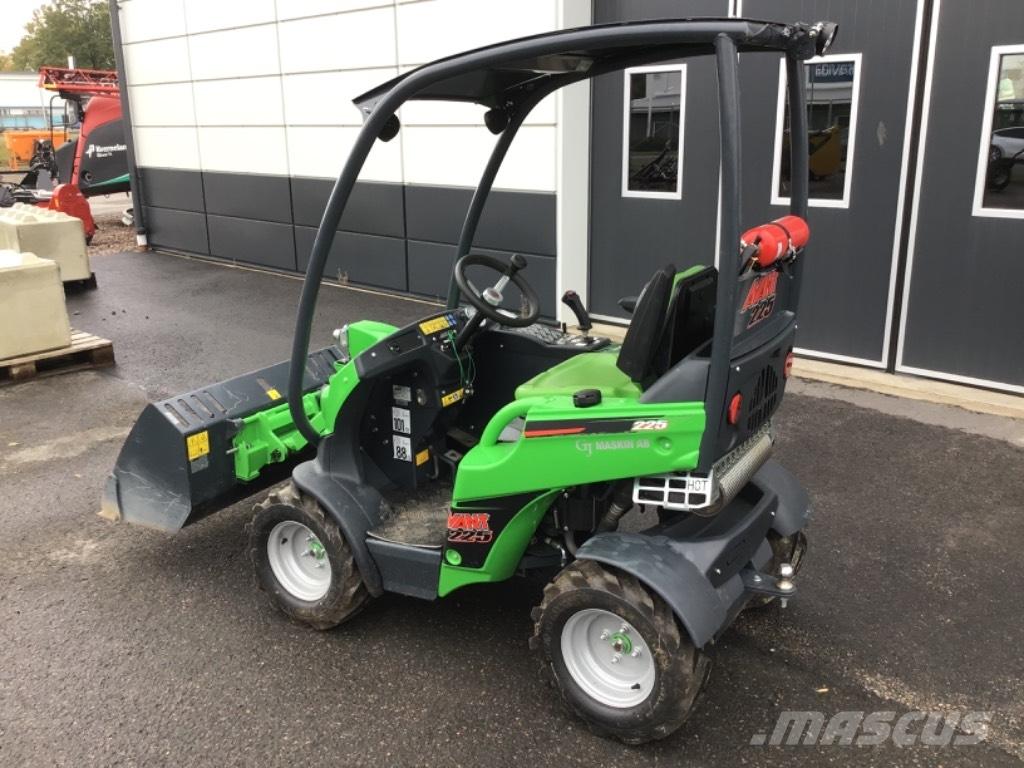 Avant 225 Carregadora multifunções