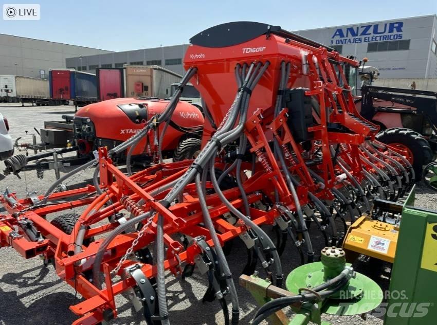 Kubota TD1001F Perfuradoras