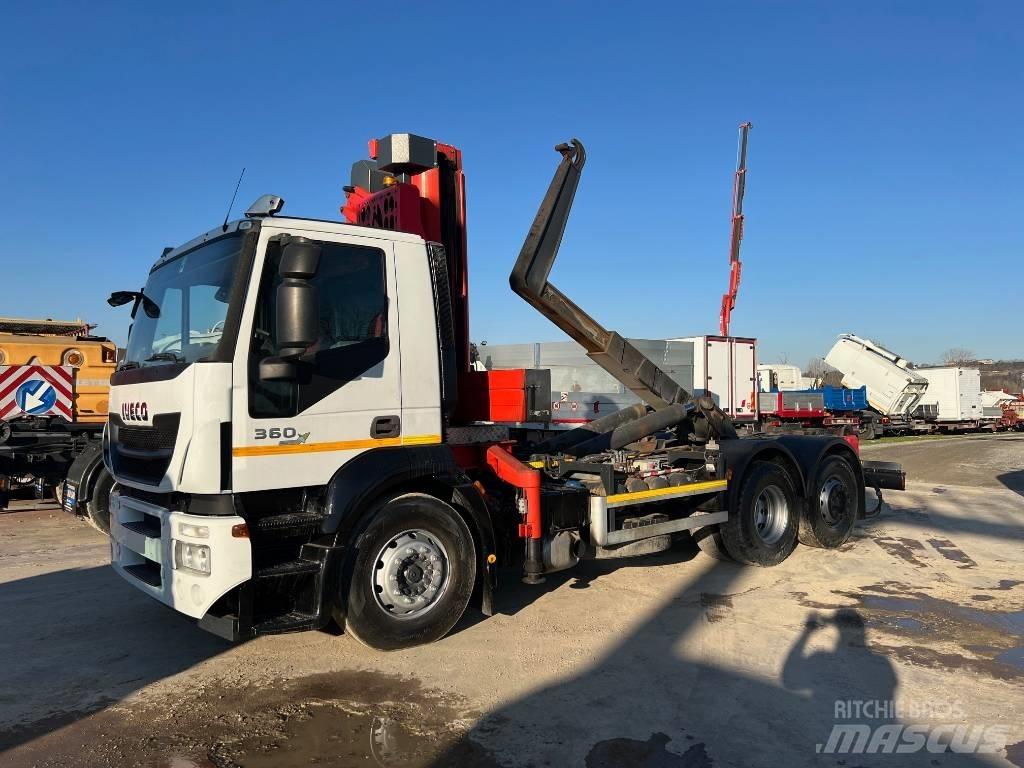 Iveco Stralis-360 Camiões caixa desmontável com elevador de cabo