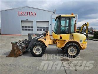 Volvo L 30 B Carregadeiras de rodas