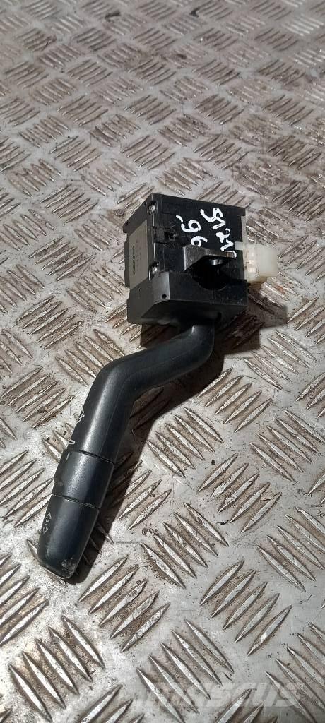 Scania R 440    1542529 Cabines e interior